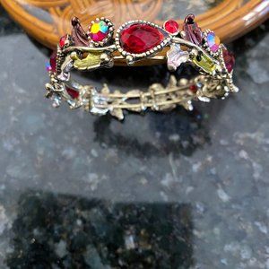BRAND NEW  COLRFUL LEAF BANGLE